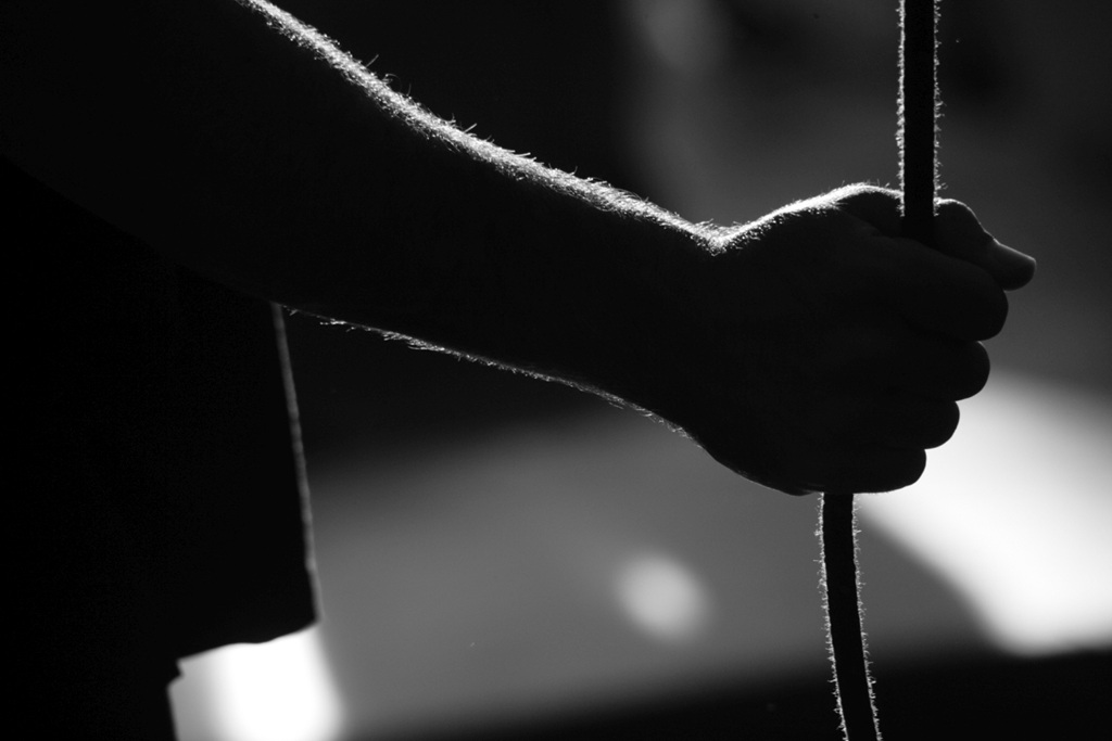 Fotografie Marc Keller Artist Hand am Seil